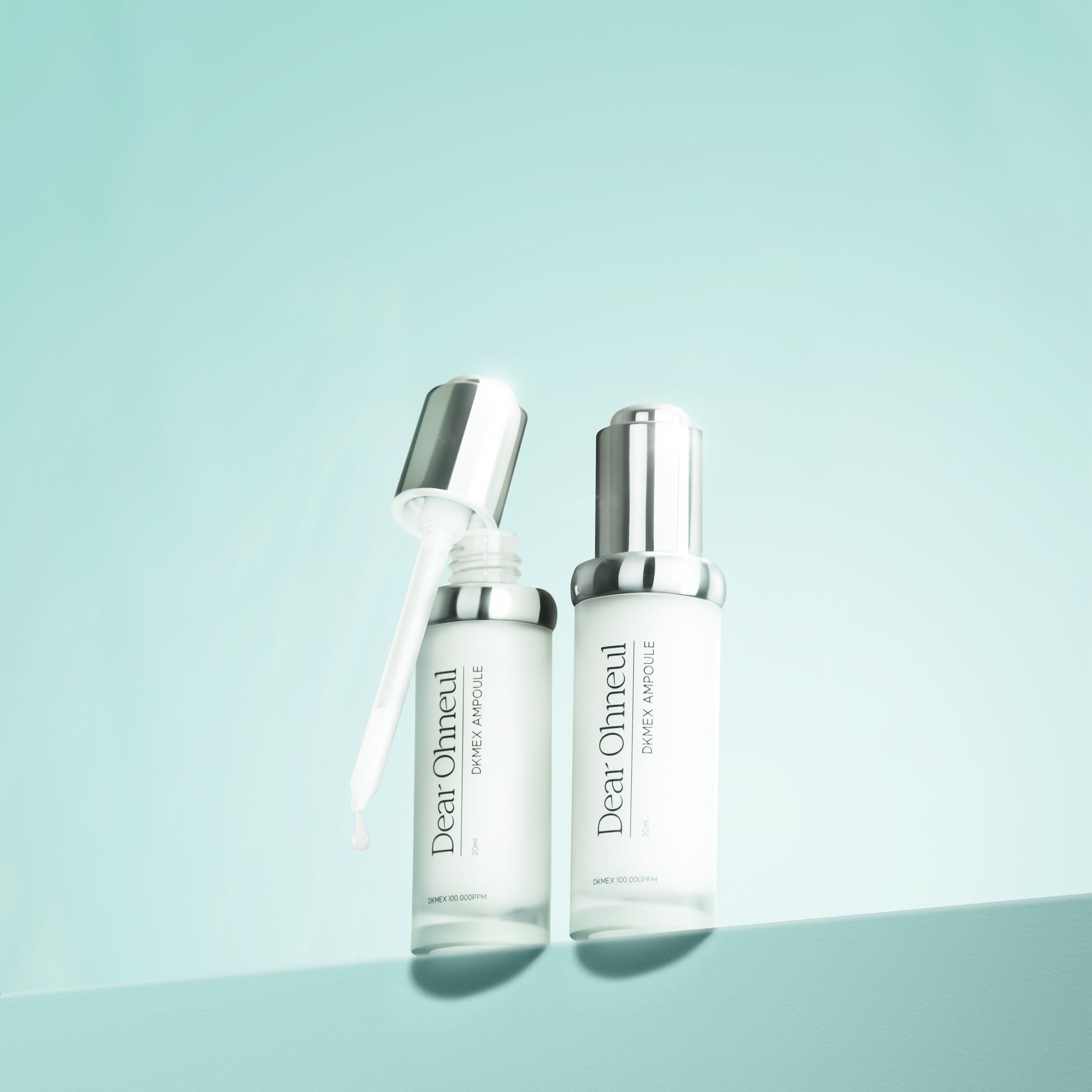 Dear Ohneul DKMEX Ampoule – fotografie editorială produs, textură fluidă